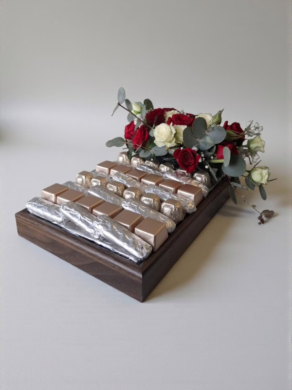 Holiday Opulence - Image 3