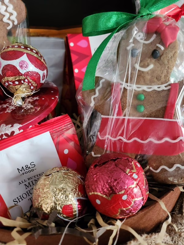 Christmas Hamper - Deluxe - Image 2