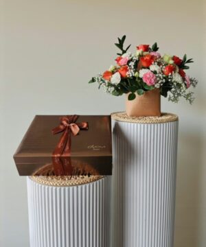 Bateel Qahwa Gift Set With Flowers